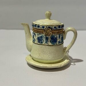 Hinged Lid Teapot Tricket Blue White Shimmer Pill Box Jewelry Box